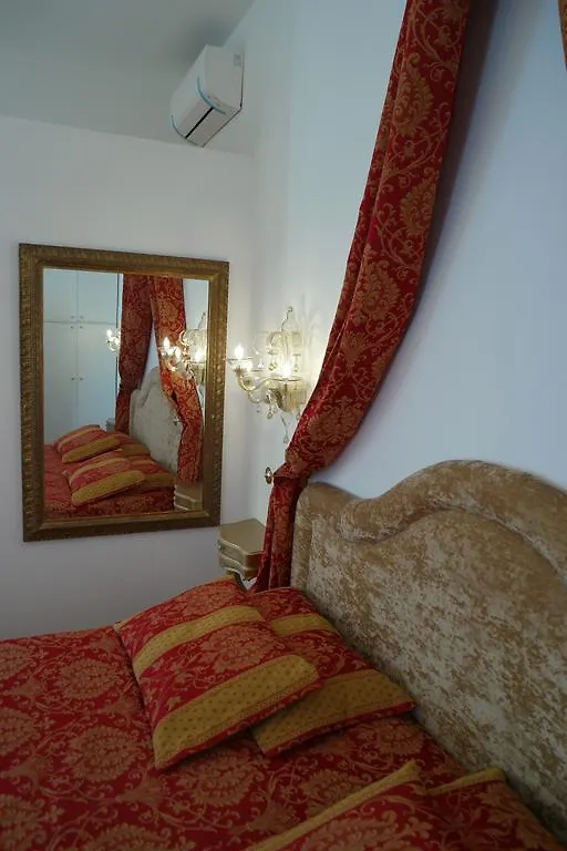 Savoia E Jolanda Apartments Venice