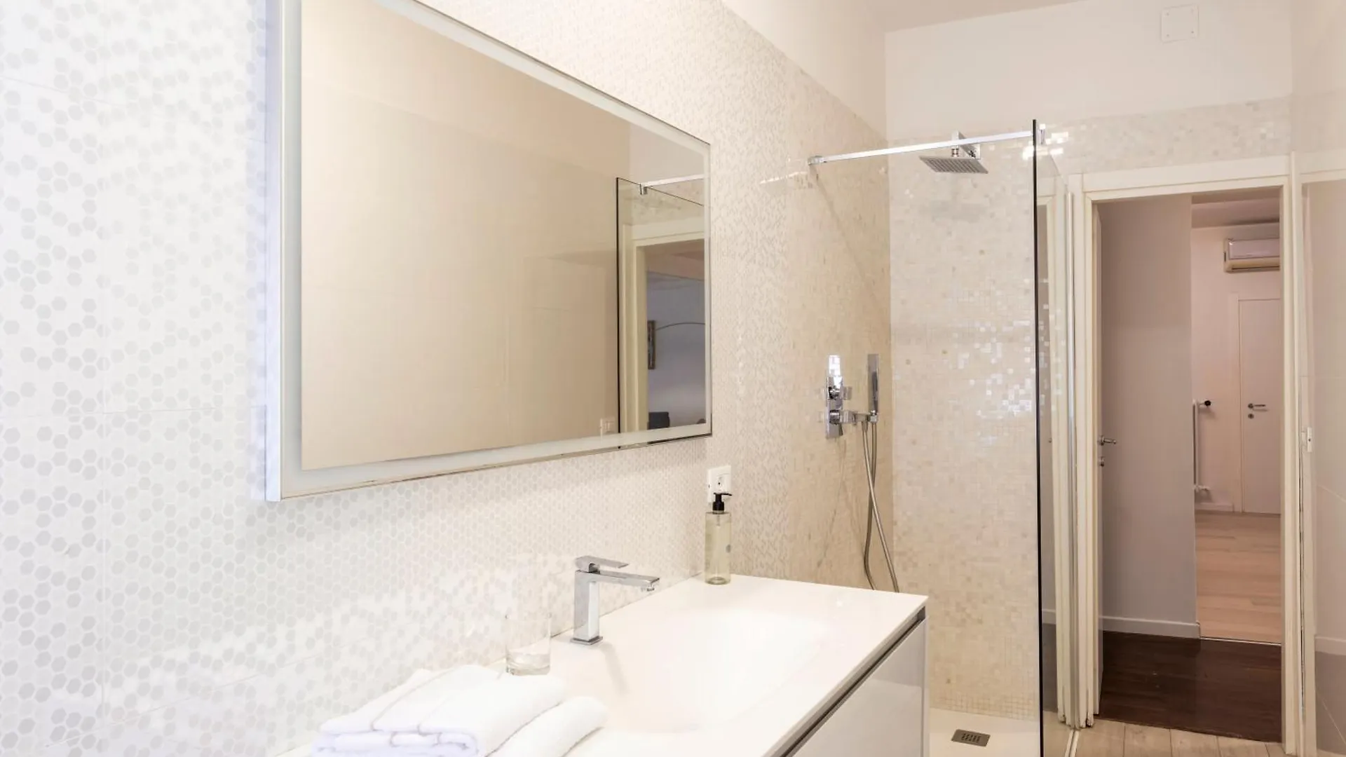 Savoia E Jolanda Apartments Βενετία 0*,  Ιταλία