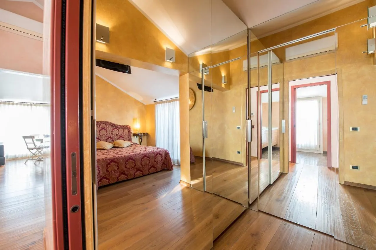 Savoia E Jolanda Apartments Venice