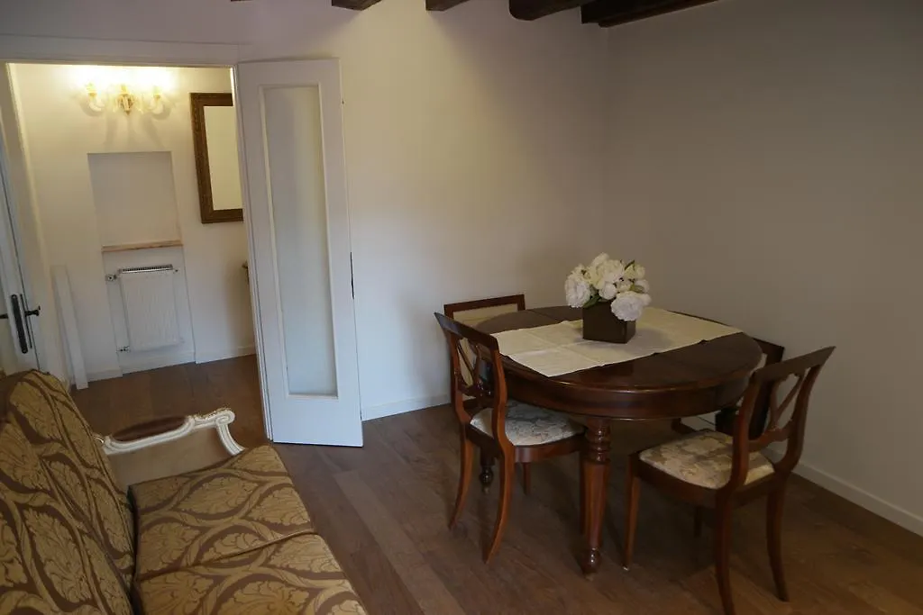 Savoia E Jolanda Apartments Venice
