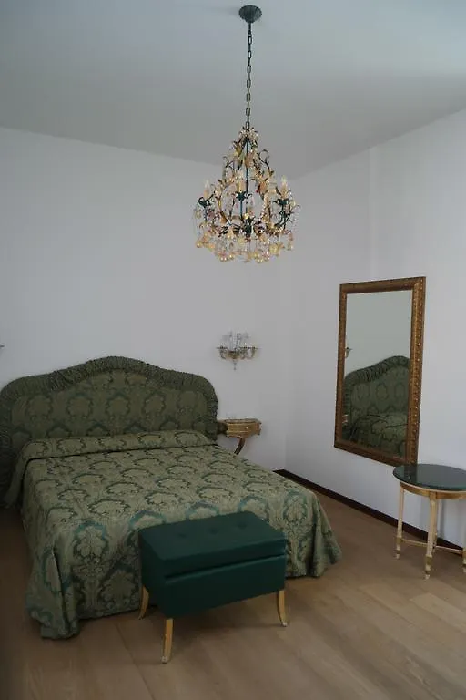 Savoia E Jolanda Apartments Venice