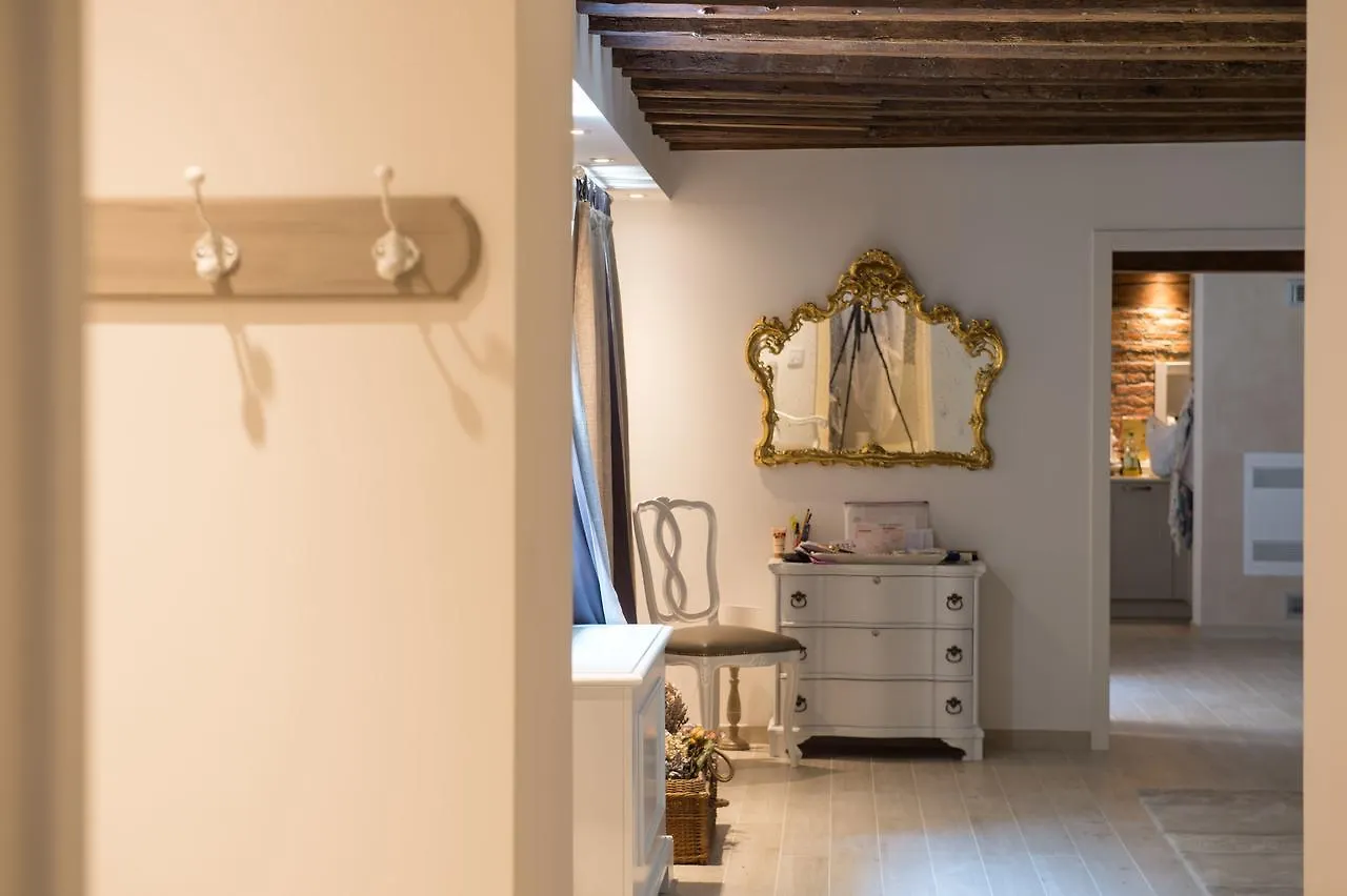 Savoia E Jolanda Apartments Venice